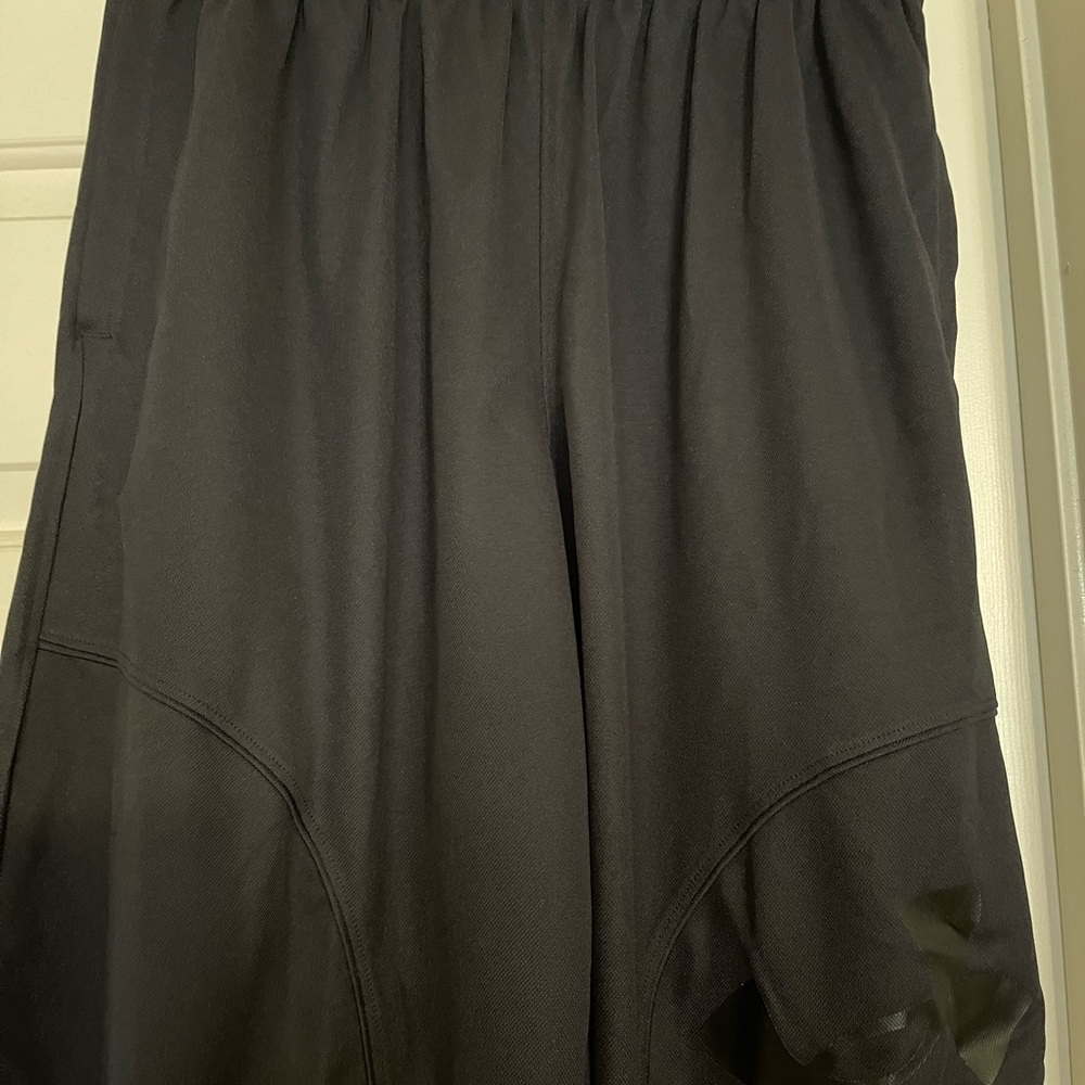 Under Armour men’s small shorts